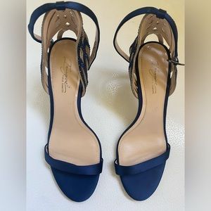 🌺 Vince Camuto imagine